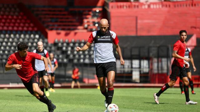 Patronato jugó dos amistosos en Rosario.