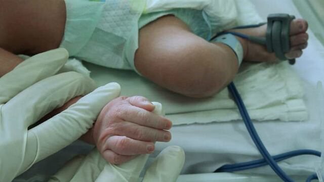 El bebé tenía horas de nacido al momento de ser abandonado en el baldío correntino (Imagen ilustrativa).