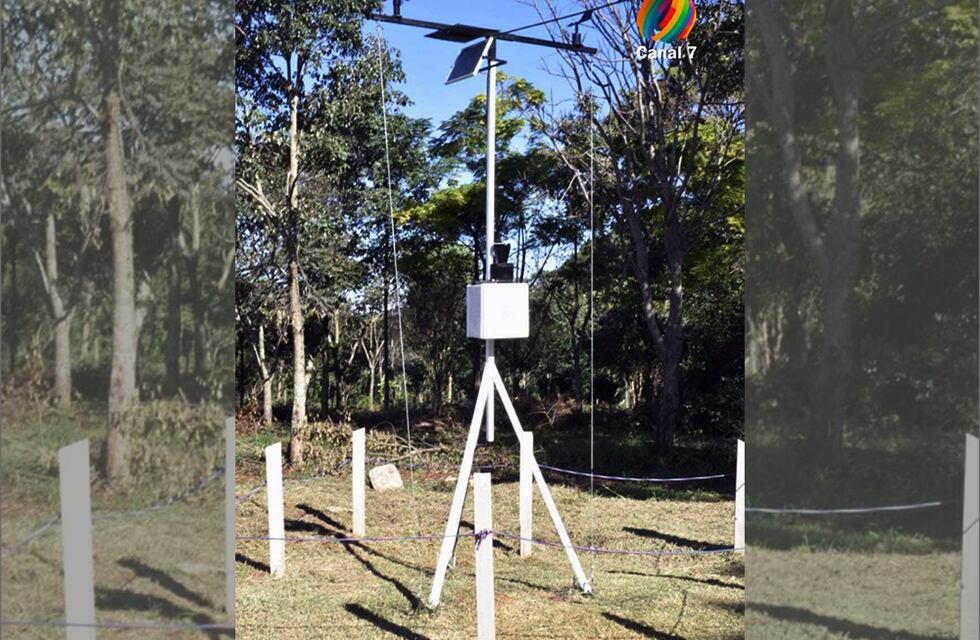 Se inauguraron dos estaciones meteorológicas en San Vicente y Dos de Mayo