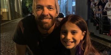 Taylor Hawkins con Emma Sofía, su minifan.