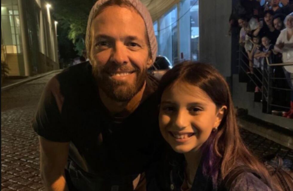 “No sé cómo contar esto a Emma”, el padre de la niña fanática que se fotografió con Taylor Hawkins
