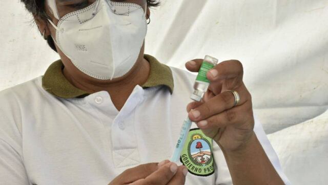 Por el caso solamente hay dos detenidos. un enfermero y la jefa del sector enfermería.