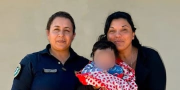 Policías salvan la vida de un bebé que se  asfixiaba en Villa Giardino