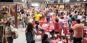 El Mercado Central "6 de Agosto", ubicado en la esquina de Alvear y Balcarce, celebró el tradicional "Jueves de Compadres" en San Salvador de Jujuy.