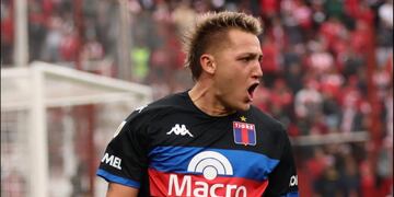 Mateo Retegui, el ex Talleres que convirtió para Tigre ante Instituto