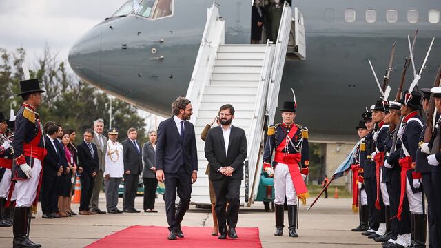 El canciller Santiago Cafiero recibió al presidente chileno, Gabriel Boric. (Cancillería Argentina)