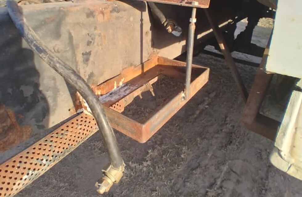 Robaron baterias en una vivienda del Barrio Municipal de Arroyito