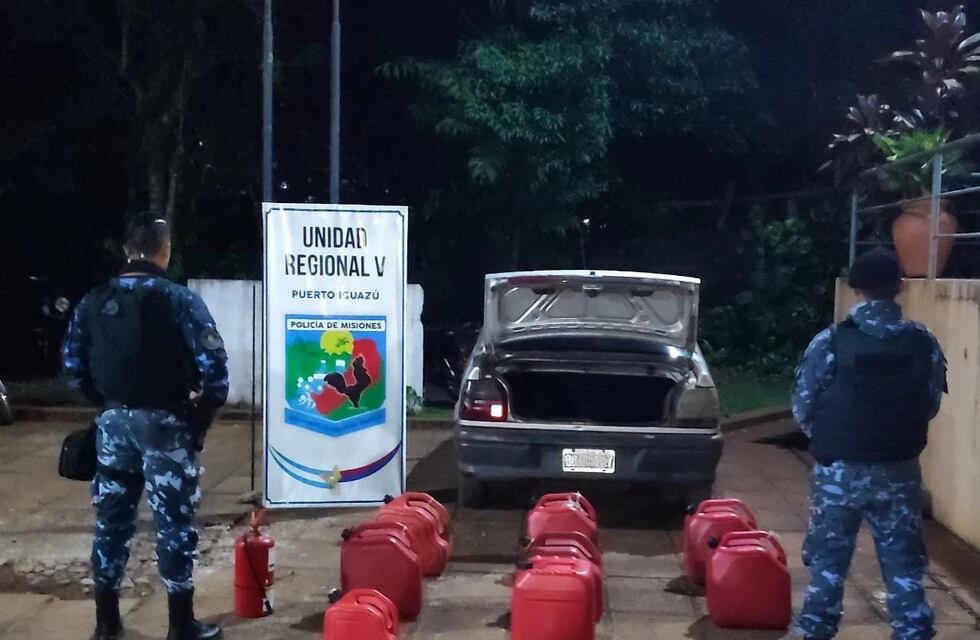 Puerto Iguazú: retienen un auto que transportaba bidones con combustible