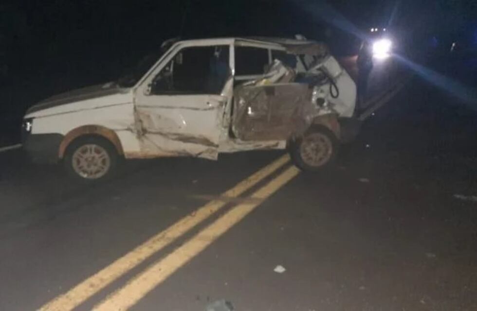 Choque entre un auto y un camión en San Vicente dejó tres personas heridas