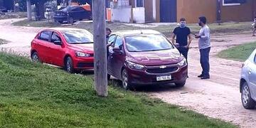 El auto fue usado de "flete" por los ladrones (foto, Puntal).