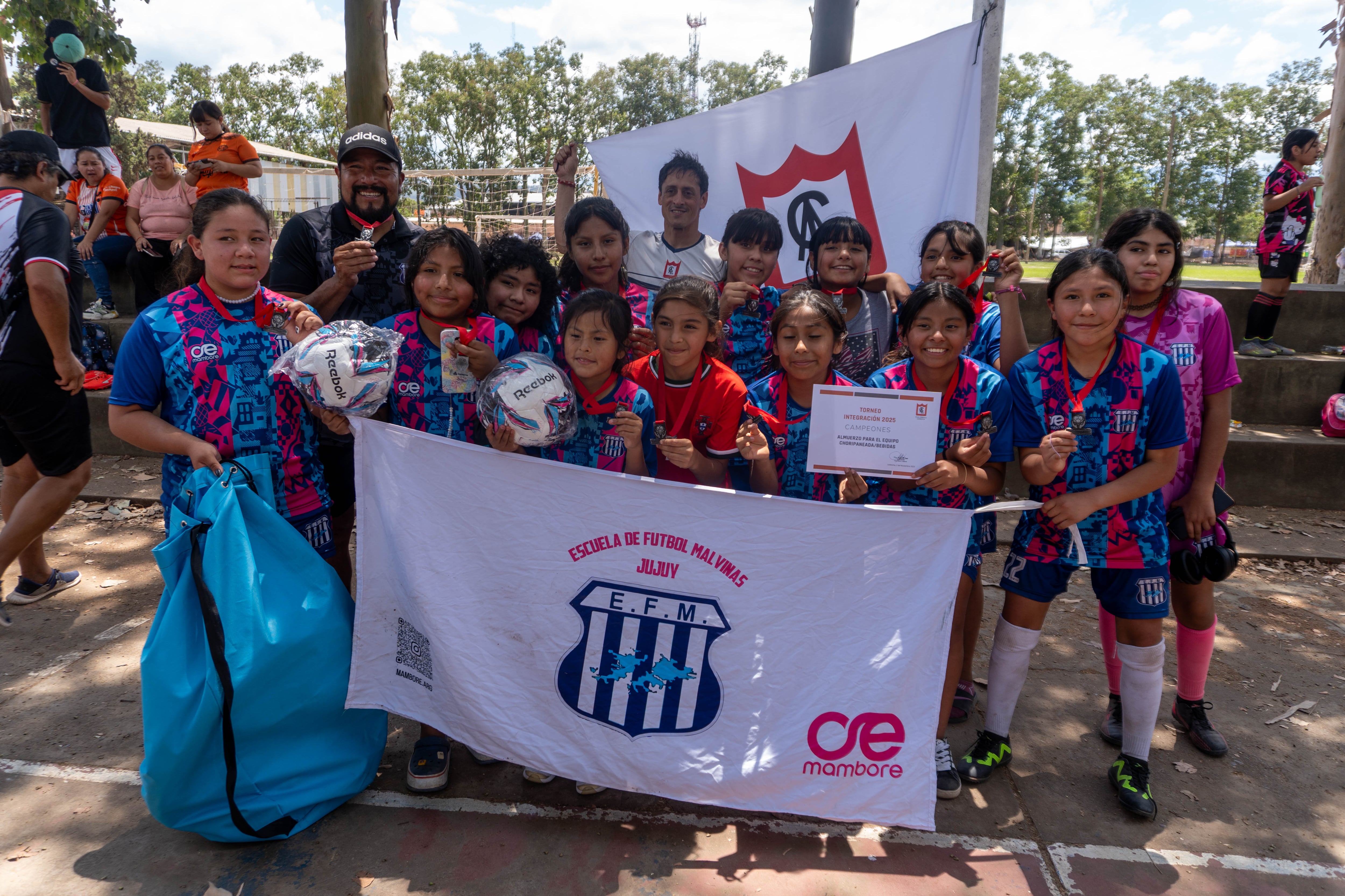 Las chicas de la Escuela de Fútbol Malvinas, de San Salvador de Jujuy, fueron ganadoras en categoría 13/14/15.