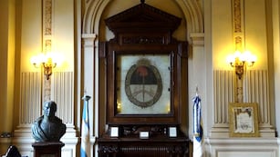 La Bandera Nacional de la Libertad Civil fue entregada en custodia al pueblo jujeño por el general Manuel Belgrano en 1813.