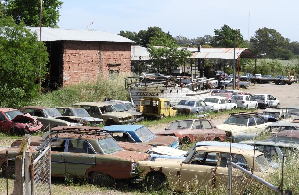 El Municipio lleva a remate más de 20 vehículos