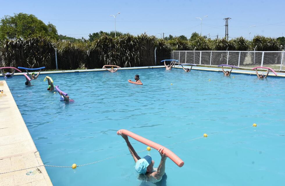 Verano con yoga y natación para adultos
