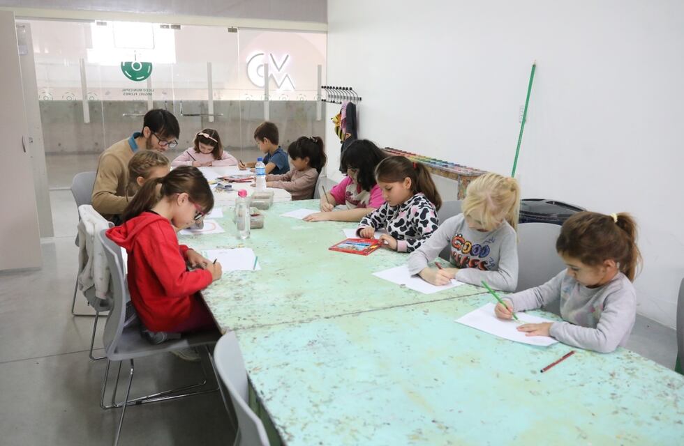 Iniciaron las clases en el Liceo Municipal y en la Escuela de Artes Escénicas
