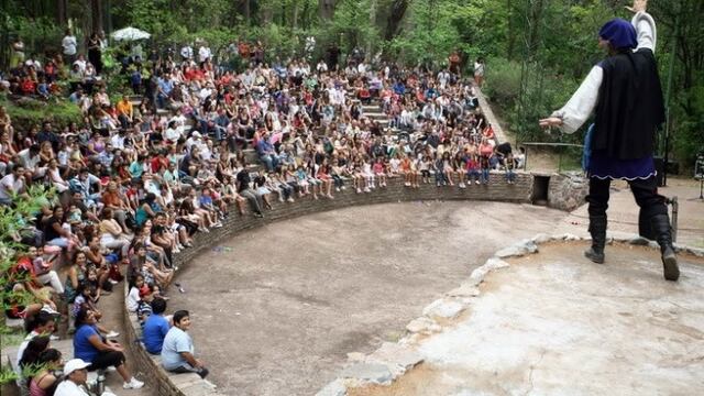 El escenario del Teatro Pulgarcito en el Parque General San martín se volverá a llenar de luz, color y sonido con espectáculos para toda la familia.