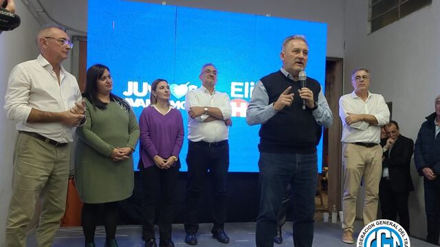 Marcelo Lewandowski en un acto con dirigentes y militantes en la CGT de Rafaela