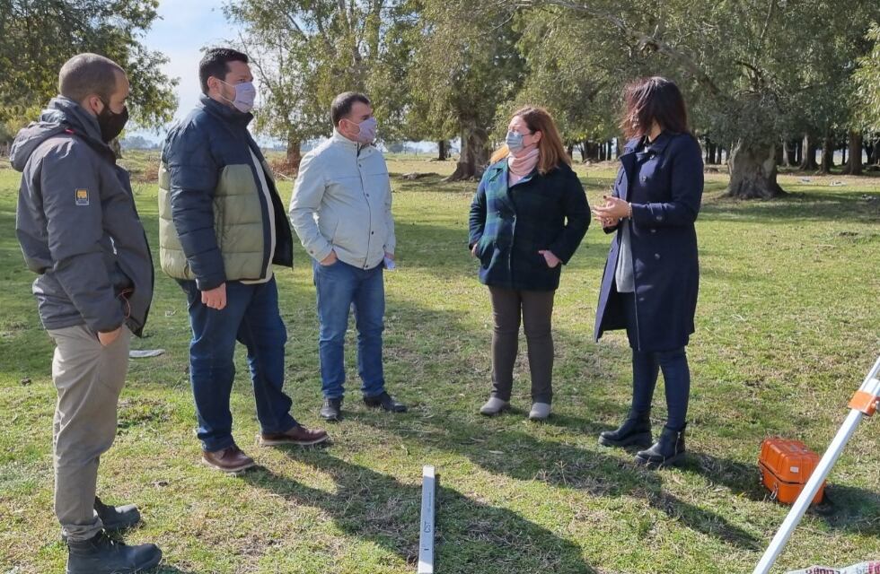 Realizan obras de apertura de calles en el Parque Industrial