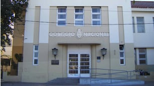 Fachada de la EESO N°428 de Rafaela "Luisa Raimondi de Barreiro", exNacional