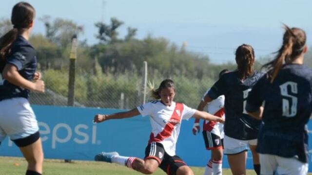 La puntaltense Julieta Romero convirtió su primer gol en la Reserva de River Plate.