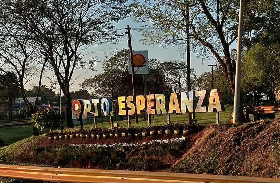 La policía recuperó un auto pocas horas después de ser robado en Puerto Esperanza
