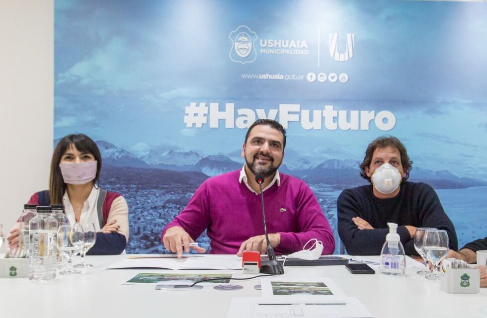 El Intendente Vuoto firmó con la Fundación “Pequeños Pasos” la construcción de un Centro de Primera Infancia en Andorra