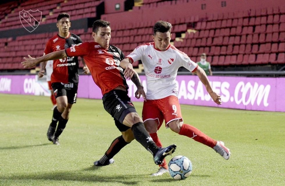 Independiente superó 2-1 a Colón y se clasificó a la fase Campeonato