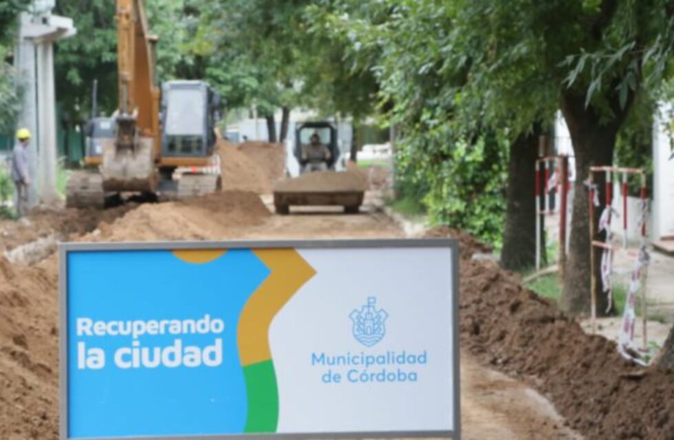 Cloacas en Córdoba: comenzaron la obras del aliviador de barrio Inaudi