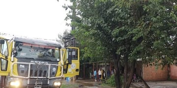 Defensa civil asiste a las familias afectadas por las intensas lluvias