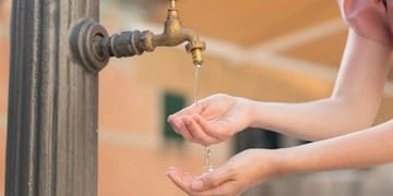 Dos roturas en la red de agua provocan baja presión y cortes en Eldorado.