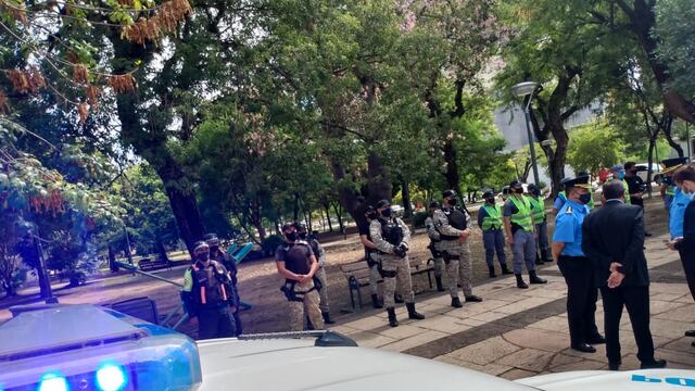 Efectivos de la Policía del Chaco, desde hoy, tienen la potestad de multar a las personas que no usen barbijo.