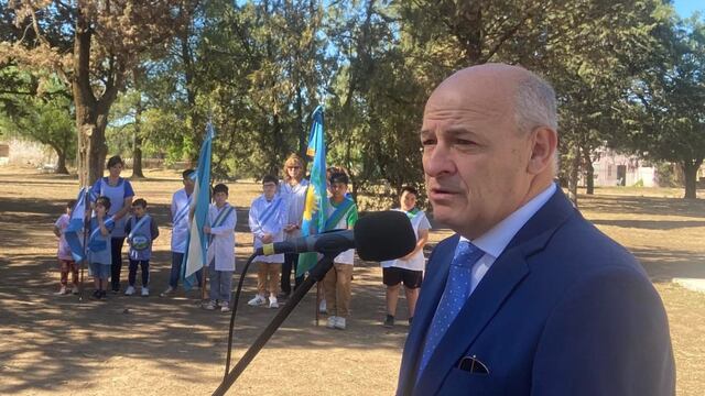 Mariano Uset encabezó su último acto como intendente.