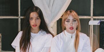 Emilia Mernes y Nicki Nicole en el video musical de "Intoxicao".