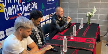 Los tres cantantes de La Konga en la conferencia de prensa previa a lo que iba a ser su show en Jesús María. (Prensa Festival)
