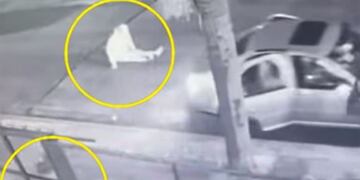 Video: le robaron el auto donde tenía su silla de ruedas y lo dejaron sentado en la calle (Captura de video).