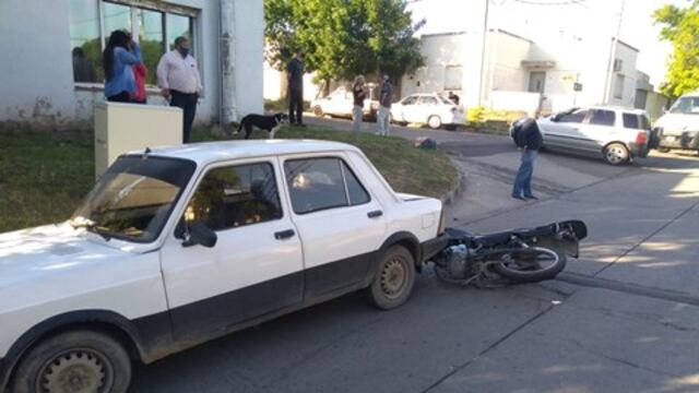 Accidente en la esquina de Remedios de Escalada y Newton.