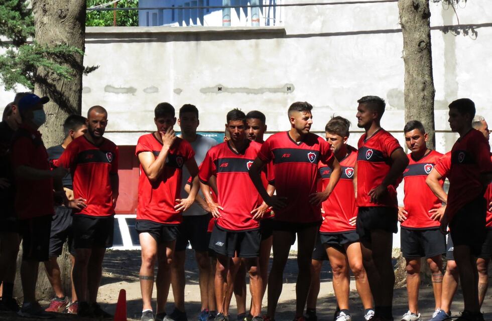 Victoria de Sporting en su primer amistoso