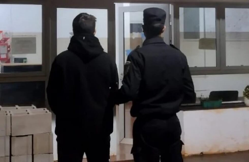 Detuvieron a un futbolista por agredir a un árbitro en un partido de la Liga Obereña