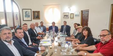 Primera reunión paritaria en Santa Fe con ATE y UCPN