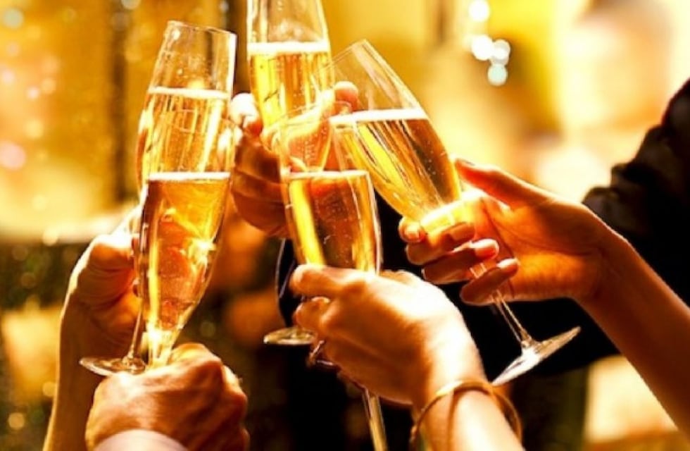 Mensajes para enviar en Año Nuevo 2026: frases, saludos y tarjetas para compartir por WhatsApp