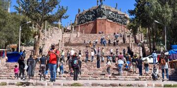 El Monumento a los Héroes de la Independencia, emplazado en Humahuaca, es uno de los atractivos que sorprenden al turista que visita la provincia de Jujuy.