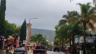 Una jornada con cielo cubierto en Carlos Paz.
