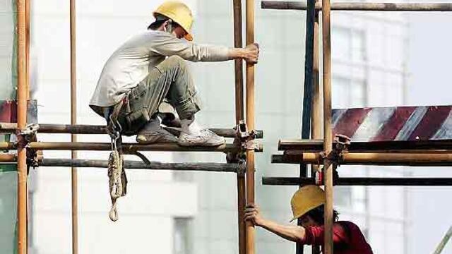 Un obrero cayó de un andamio en una fábrica de San Luis (imagen ilustrativa).