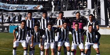 Gimnasia de Mendoza sigue entre los primeros lugares de la Primera Nacional.