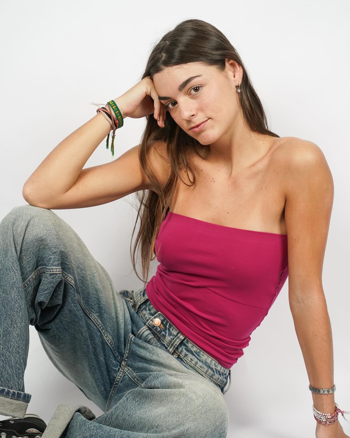 Milena modela en sus redes.