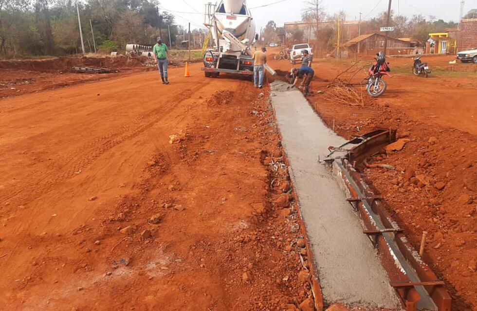 Obras de saneamiento en el barrio Nuevo Iguazú