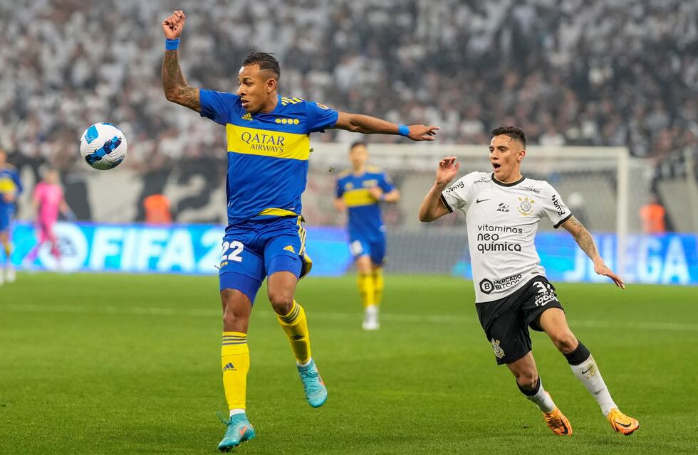 Revelaron los audios del VAR de Boca vs Corinthians: qué pasó en la polémica mano que reclama el Xeneize