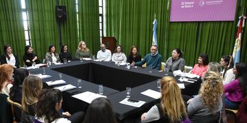 Avanzan en políticas con perspectiva de género