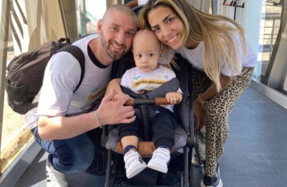 Beni: el pequeño mendocino viajó junto a sus padres a España para recibir su tratamiento