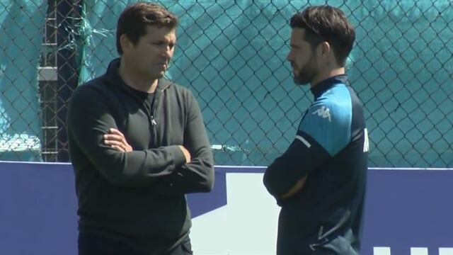 Fernando Gago dirigió su primera práctica en Racing.